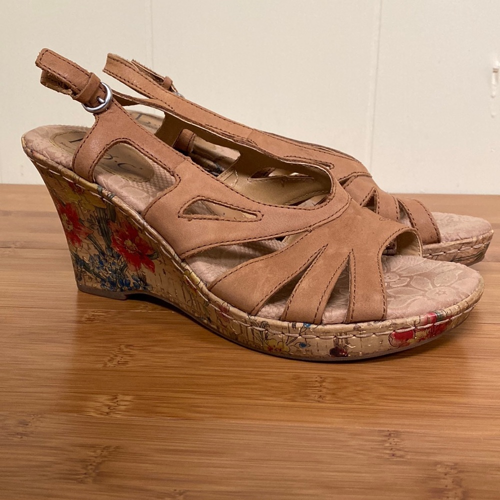 b.o.c. Tan Leather and Floral Cork Wedges